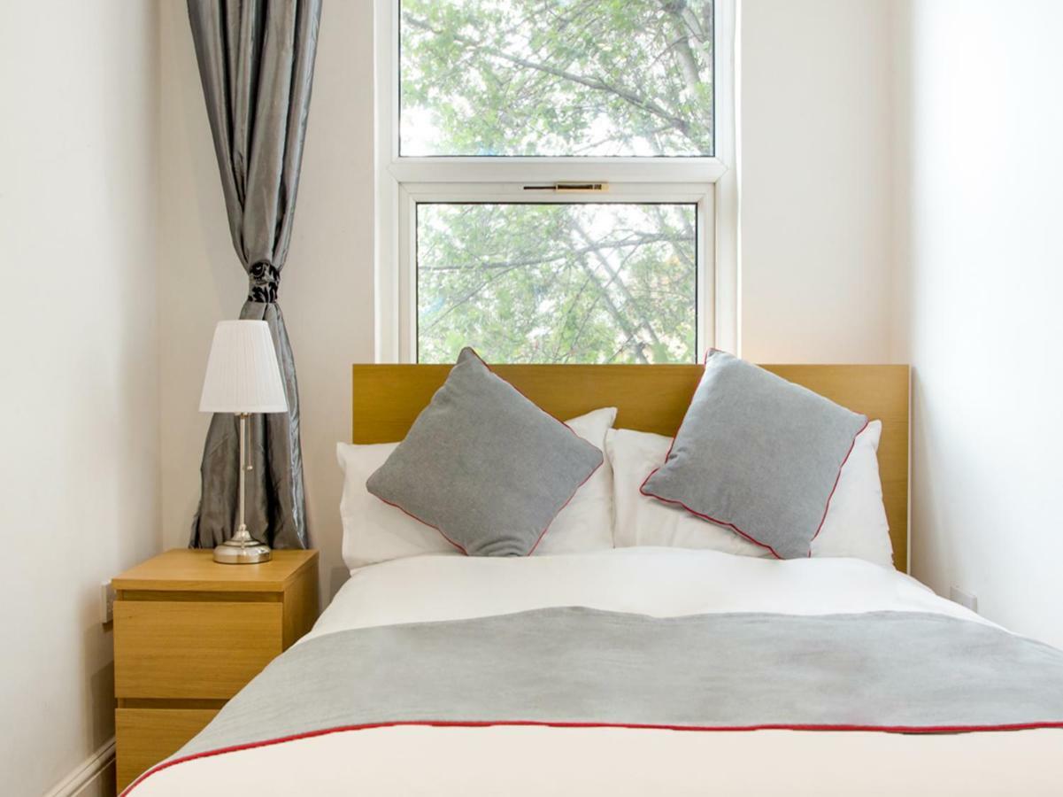 The Broadway Hotel - London Heathrow Саутголл Екстер'єр фото