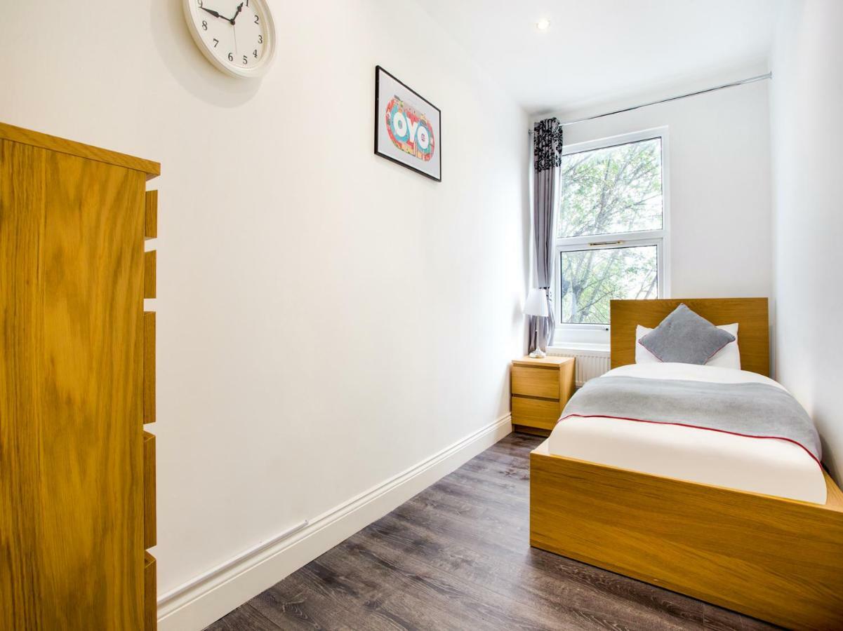 The Broadway Hotel - London Heathrow Саутголл Екстер'єр фото